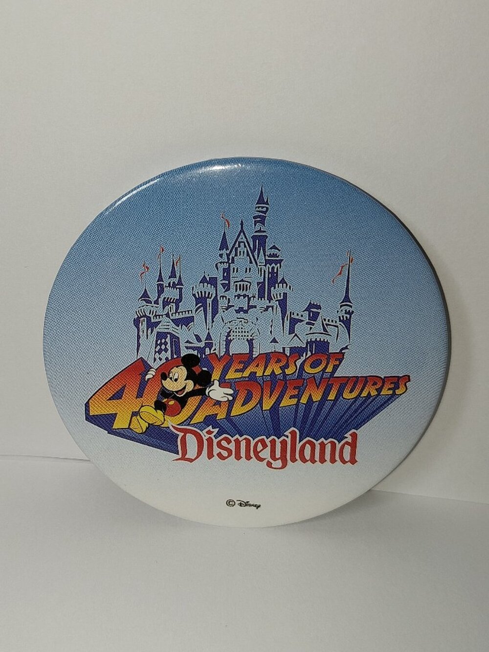 1995 Disneyland 40 years of Adventure Mickey Mouse Commemorative Disney Button